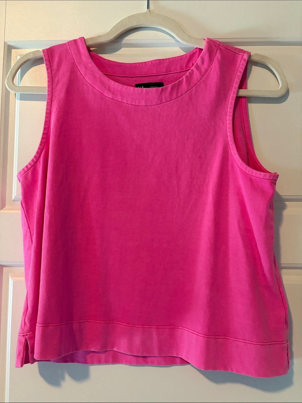 GAP Hot Pink Women's Sleeveless Tank